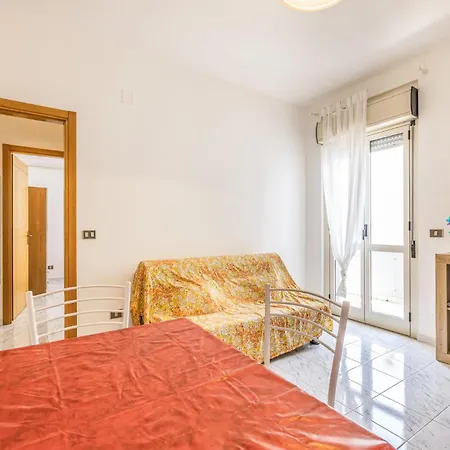 Apartament 2 Bedroom Stunning In